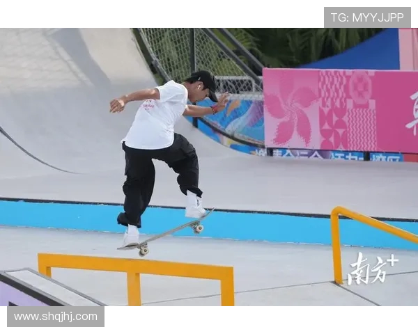 滑板精英赛回顾:北京攀岩队展现出色灵活性与竞技水平 滑板精英赛回顾:北京攀岩队展现出色灵活性与竞技水平