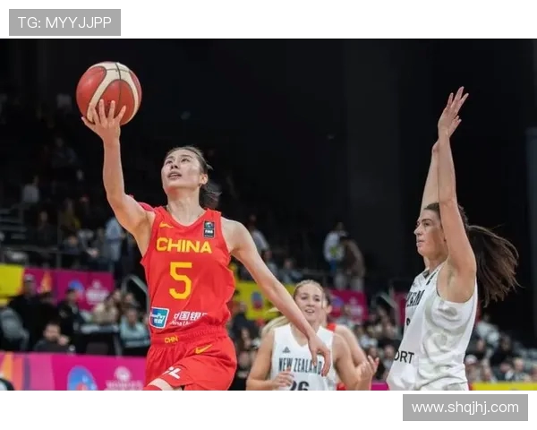 中国女篮迎战阿根廷队争夺国际赛事荣誉展现巾帼风采