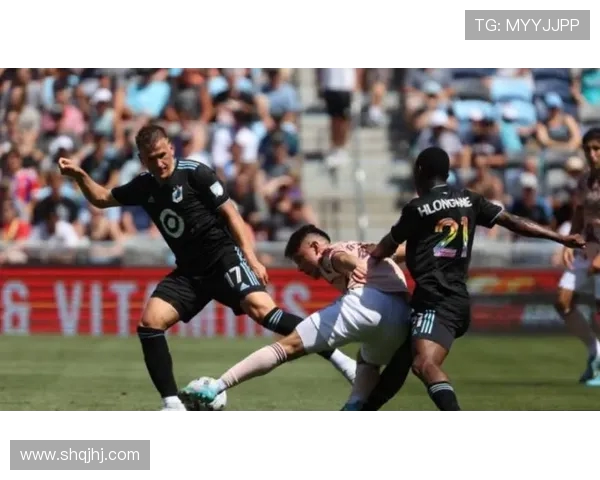 哥伦布队与纳什维尔队的激烈对决展现足球魅力与团队精神