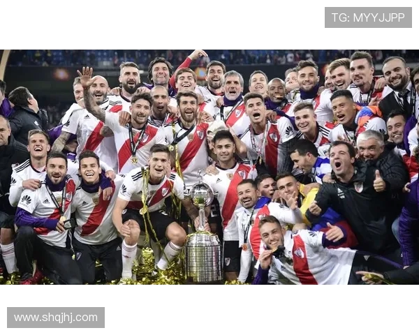 竞技俱乐部与河床在最新排名中的对比分析与前景展望 竞技俱乐部与河床在最新排名中的对比分析与前景展望