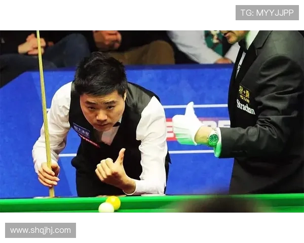 谢什科的传奇人生与足球梦：从草根到顶尖球员的奋斗历程