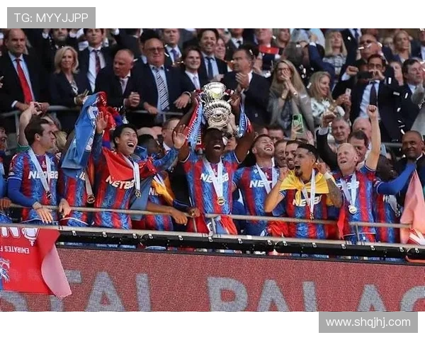 西部罗马与水晶宫激战正酣谁能在欧联杯中脱颖而出 西部罗马与水晶宫激战正酣谁能在欧联杯中脱颖而出